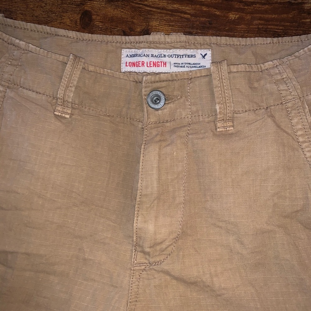 American eagle khaki cargo shorts